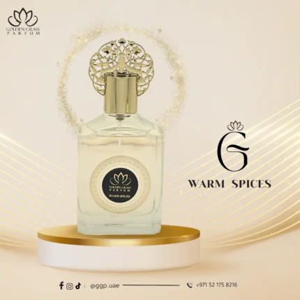 انغمس في عبير يفتح بأريج نقي من خلاصة السوسن والروم، مما يقدم بداية فريدة وجذابة. يتفتح قلب العطر بمزيج متناسق من السوسن والورد والياسمين، ليخلق سيمفونية زهرية. ومع جفافه، توفر النوتات الأساسية من العود، الزباد، والخشب الجاف نهاية عميقة وترابية. ينتقل هذا العطر بشكل أنيق من الأناقة الزهرية إلى الدفء الغني والمتجذر، ليخلق تجربة عطرية لا تُنسى.
